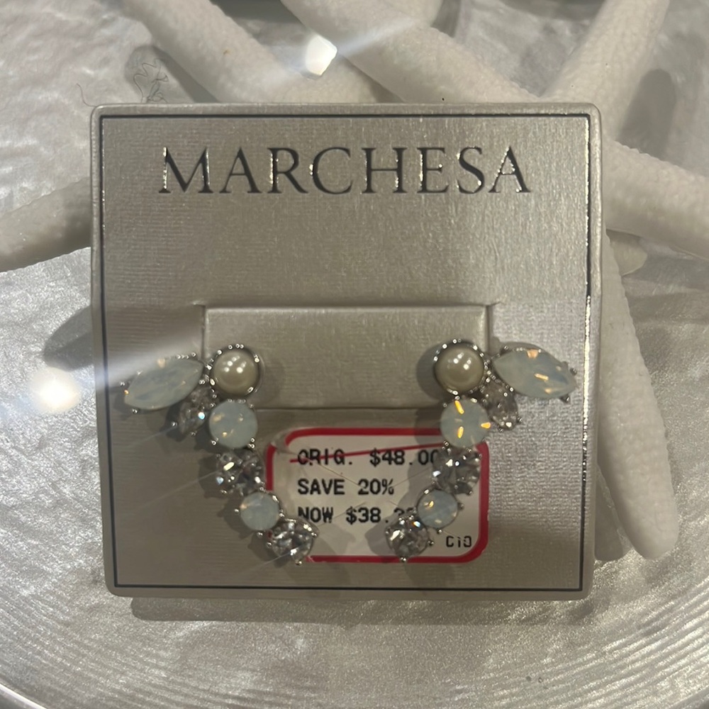 Marchesa NWT Hanging Earrings